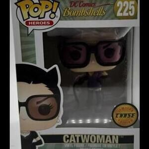 Funko Pop! Vinyl: DC Comics - Catwoman (Purple) (Chase) #225 W/Protector
